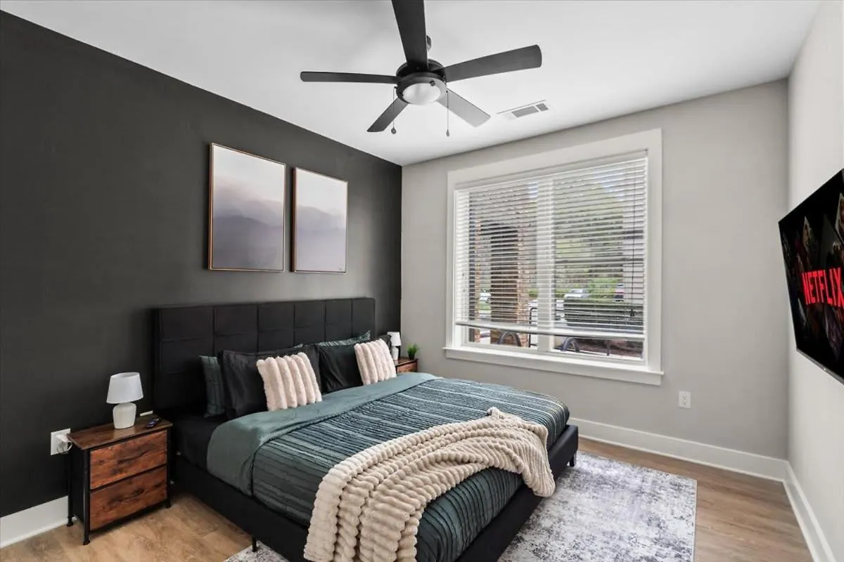 아파트 Luxurious King 3Br Suite In Waverly Charlotte!